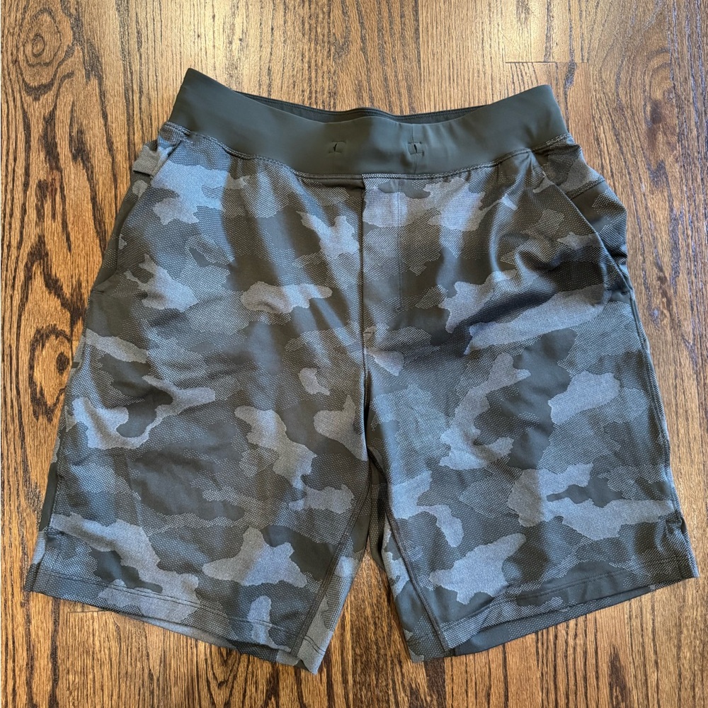 Lululemon Athletica T.H.E. 9 inch Camo Green Athletic Shorts